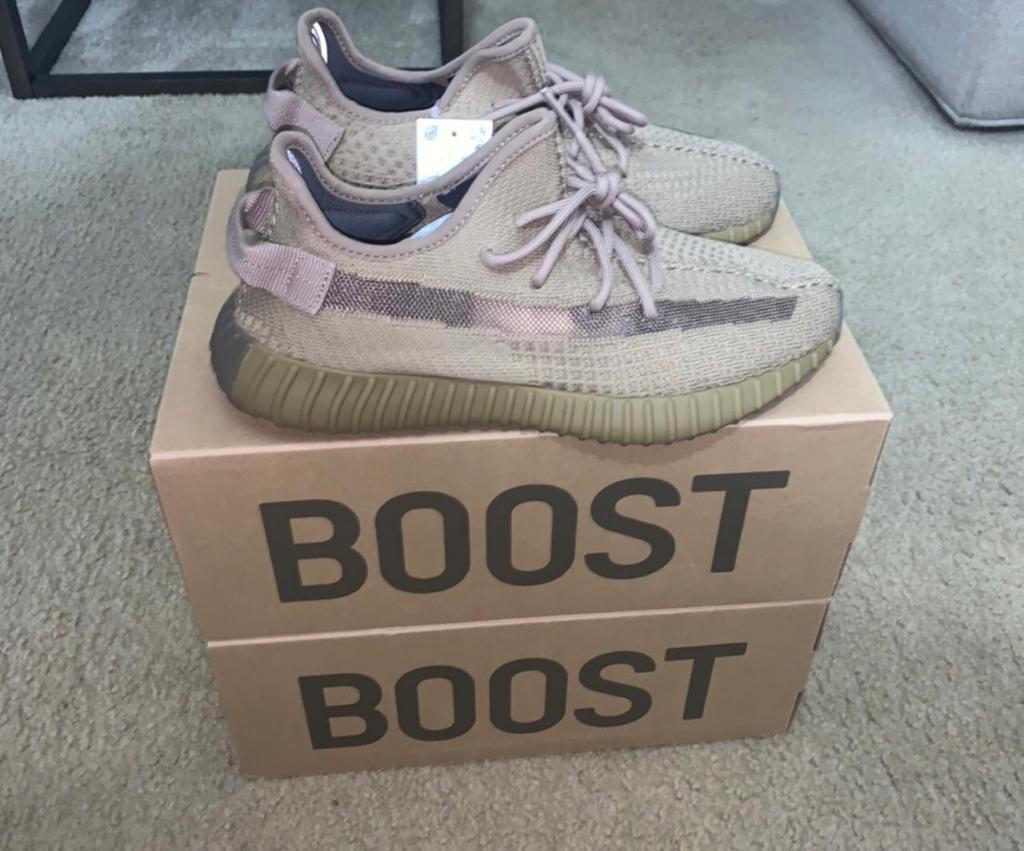 Yeezy Boost 350 V2 Earth Sneaker Hoodie To Match All